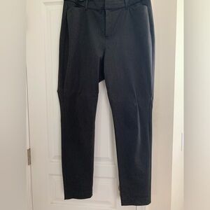 Women’s Old Navy pixie pants.